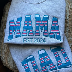Embroidered hospital blanket Mama and Dad sweatshirt - Appliqué Mama sweatshirt - Dad Sweatshirt crewneck - personalized  de parents gift