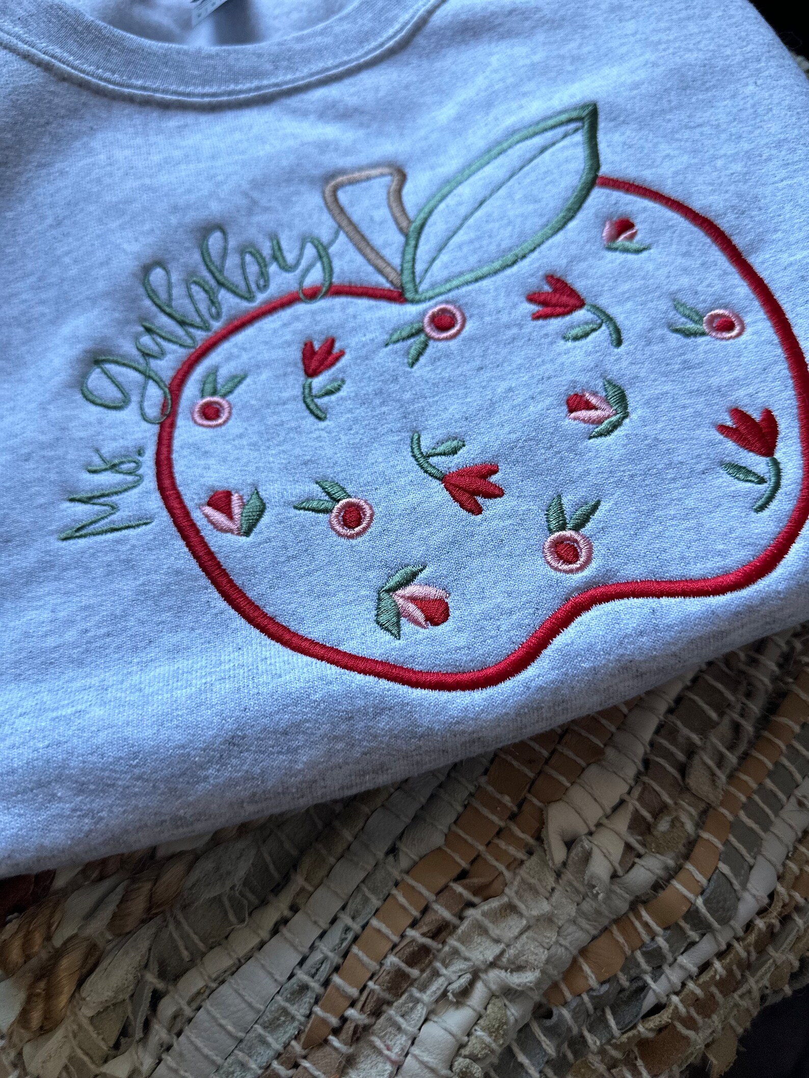 Embroidered Floral Apple Teacher Sweatshirt - Personalized Teacher Sweatshirt Teacher Gift - Student Teacher Sweatshirt - DayCare Sweatshirt - XL US letter