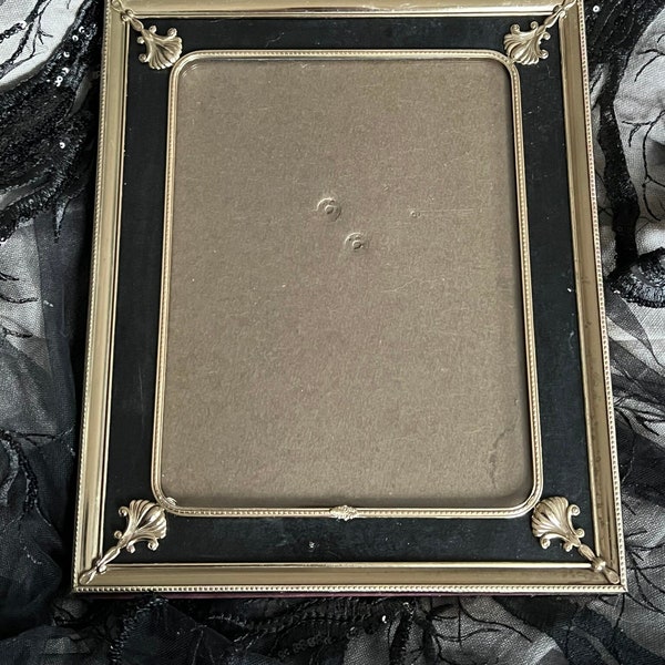 Gorgeous Vintage Brass Frame with Glass, removable mat - 12x10in, Home Decor, Photography, Picture Frame
