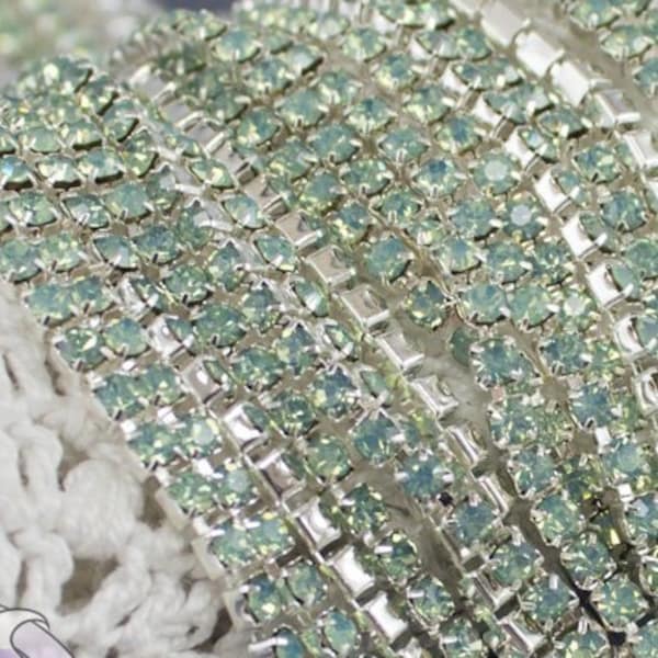 1/2 yard 50cm Silver plating base close rhinestone ss6 chain 2mm Green opal close cup trim strass chain rhinestone by the yard SOP89