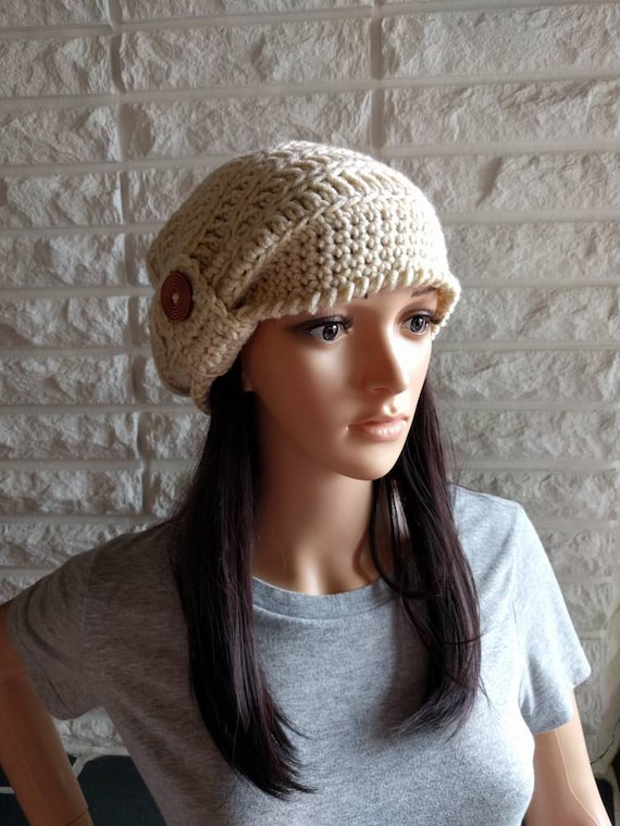Cream Cloche Beanie: Women display picture 1
