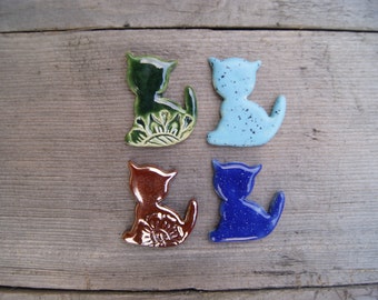 Lovely cat magnet, Ceramic kittens, green cat, Turquoise cat, gold cat, blue cat, cat gift, ceramic cat magnet, kitchen decor, office decor