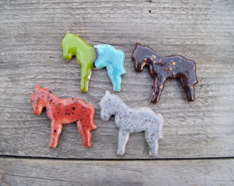 Horse magnet, Pony magnet, little horse magnet, horses magnet, stallion magnet, farm magnet, Brown horse, Gray horse, red pony, Blue horse