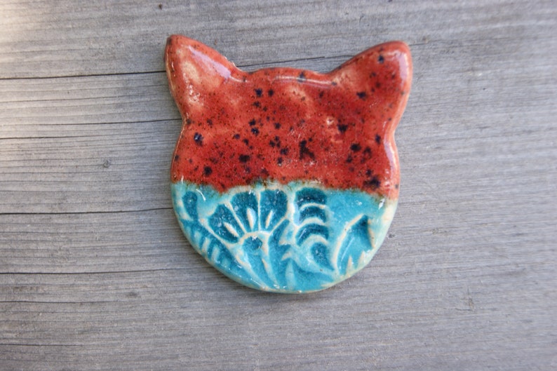 Ceramic cat head magnet, Green cat, blue cat, Turquoise cat, red cat head magnet, Ceramic kittens refrigerator magnet, gifts for cat lovers Red cat