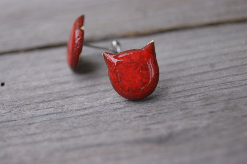 Red Ceramic Kitty Head Earrings with Surgical Steel Pins and Elegant Gift Box image 4