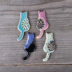 Cute cat pin cat brooch, Ceramic kittens, ceramic brooch, cute brooches, Lilac cat, Green cat, Turquoise cat, ceramic cat brooch, cat gift