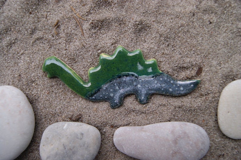 Jurassic dinosaur, Brontosaurus magnet, Jurassic magnet, Ceramic dinosaur, ceramic magnet, cute magnet, Jurassic dinosaur, kitchen magnet Green