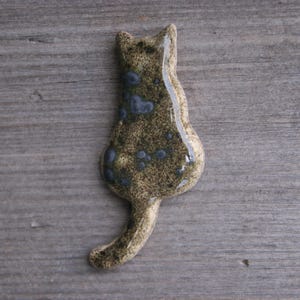 gray Cat magnet