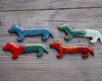 Ceramic dachshund magnet, ceramic Doxies kitchen magnet, blue dog, green dog, red dog, blue doxie for dog lovers, Doxie magnet, dog magnet