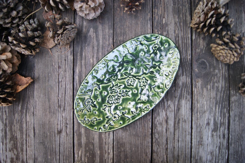 Ceramic multifunctional green dish, t-light holder, ceramic jewelry plate, candle plate with ornament, gift for birthday, green ring dish, image 2