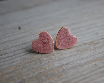 Grote roze hart studs oorbellen, keramische roze studs, keramische hart oorbellen, roze oorbellen, chirurgisch staal, een van een soort roze studs