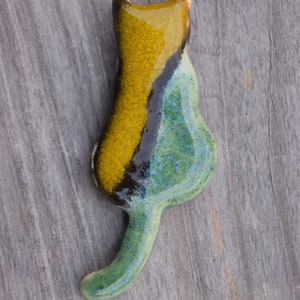 Cat fridge magnet, green cat, aquamarine cat, Ceramic kittens refrigerator magnet, neodymium magnet, ceramic cat magnet, magnet for friend Aquamarine/yellow