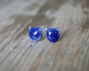 Ceramic blue cat head stud earrings, Ceramic stud cat, blue stud, cat earrings, ceramic earrings, cute cat jewelry, blue earrings