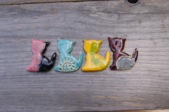 Lovely cat kitchen fridge magnet, Ceramic cat magnet, refrigerator magnet, kitten kitchen magnet, Pink cat, Turquoise cat, Yellow cat