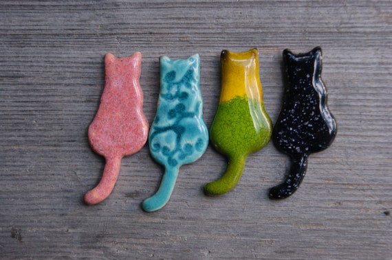 Ceramic cat fridge magnet, gift for cat lovers, Yellow cat, ceramic magnet, Black cat, Pink cat, Turquoise cat with a tail, blue cat magnet