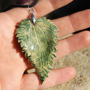 Ceramic nettle leaf pendant, green leaf pendant, Leaf Jewelry, leaf pendant, leaf necklace, women gift, wife gift, pendant