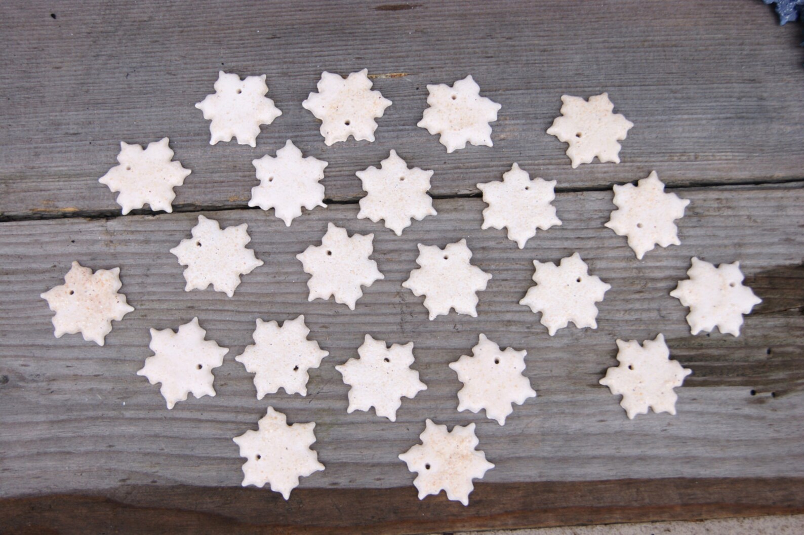 Rustic Star Snowflake Ceramic Elegant White Snowflake/star on the Christmas Tree, Christmas ...