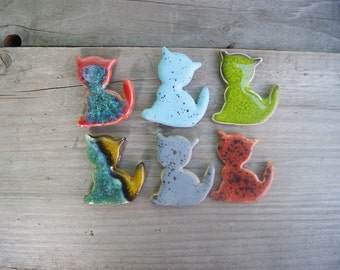 Lovely cat kitchen fridge magnet, Ceramic cat magnet, refrigerator magnet, ceramic kitten, kitchen magnet, Blue cat, red cat, Green cat