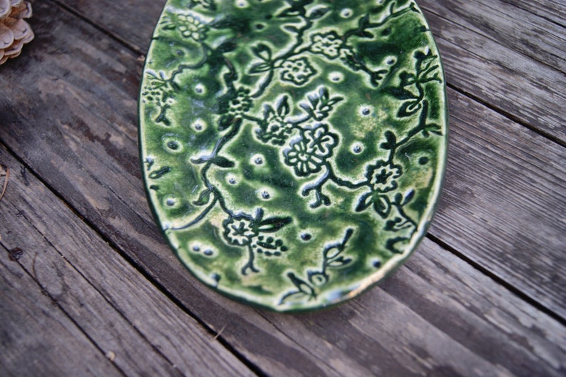 Ceramic multifunctional green dish, t-light holder, ceramic jewelry plate, candle plate with ornament, gift for birthday, green ring dish, image 6