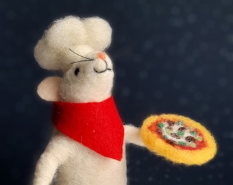 Pizza chef mouse figurine, Mouse ornament, Housewife gift, Felted wool mice toy, Felt miniature mouse, Mouse with a pizza,  Cute wool mice