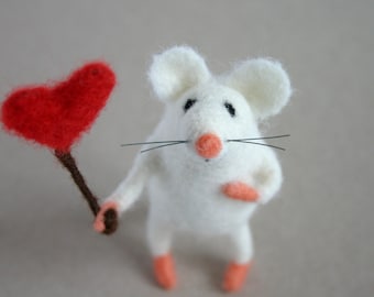 Needle felt mouse, Amorous mice, Funny Engagement gift, Cute felted mouse figure Miniature mouse Romantic mice Needle felted animal Mice toy