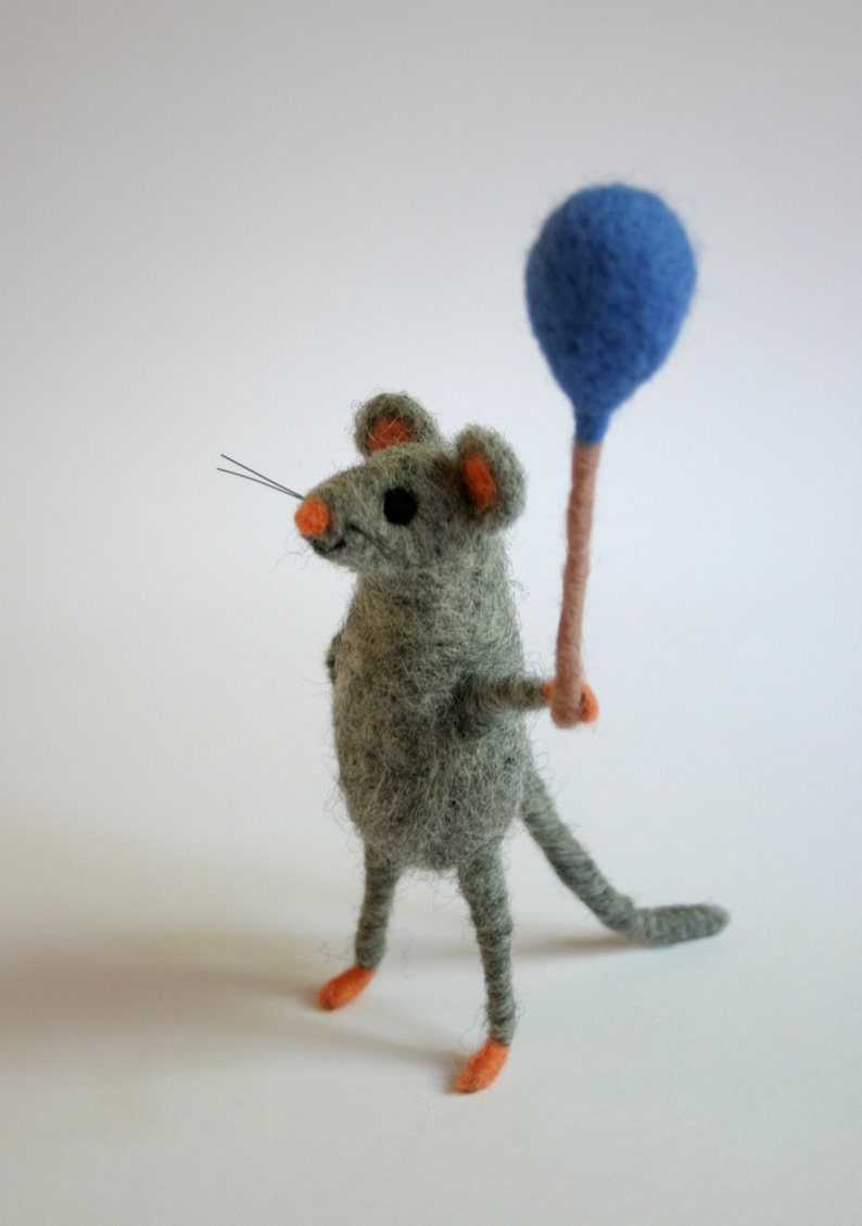 mouse figurine toy