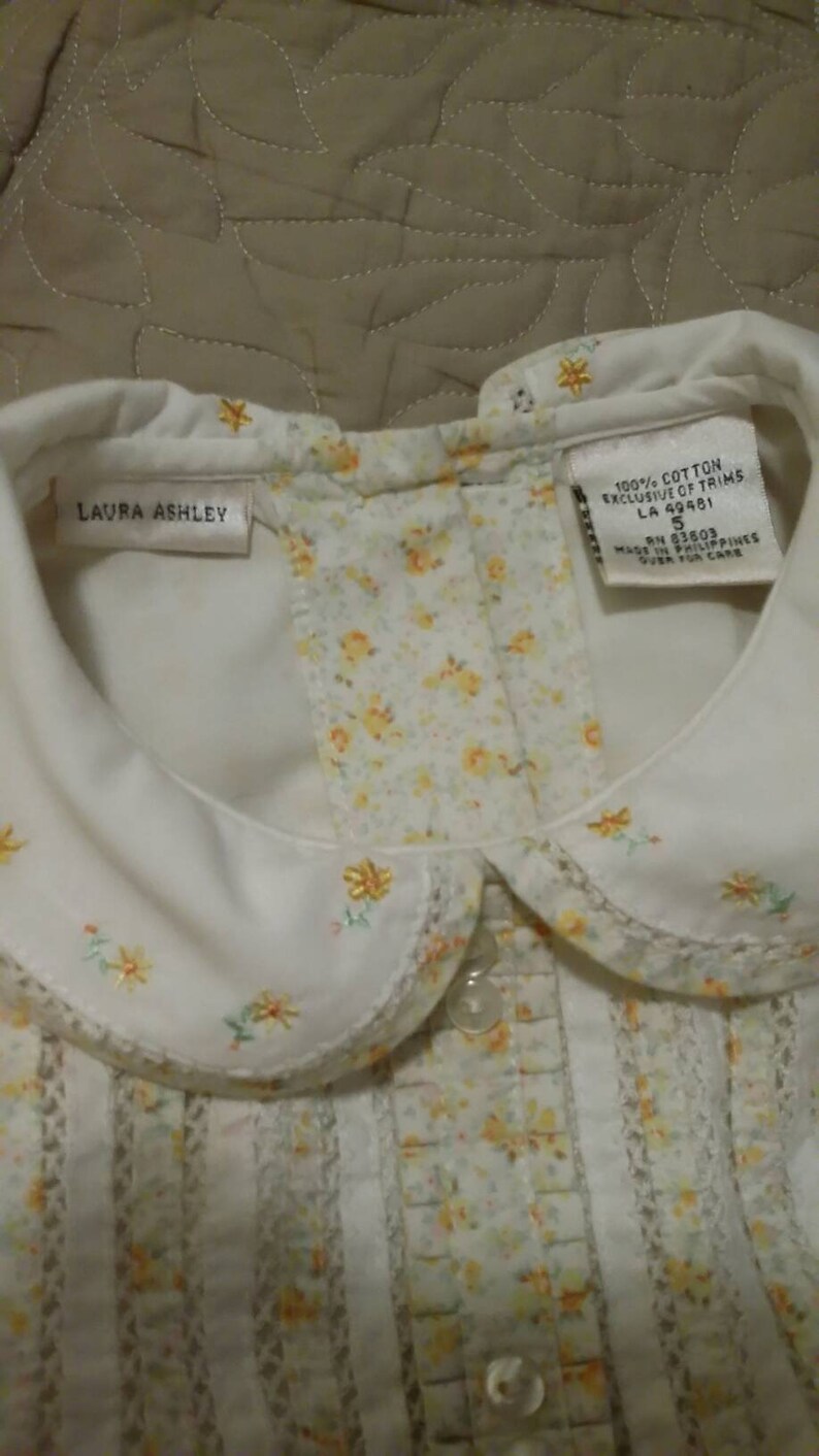 Lovely Little Laura Ashley Dress Size 5
