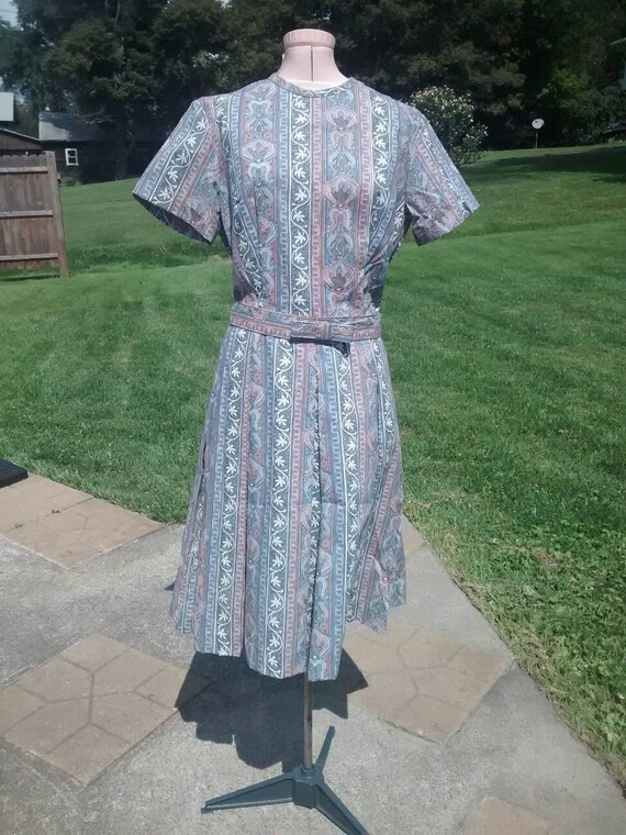 Cedar Glen Paisley Day Dress - image 2