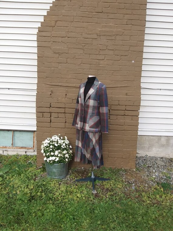 Peerless of Boston Plaid  Suit - image 5