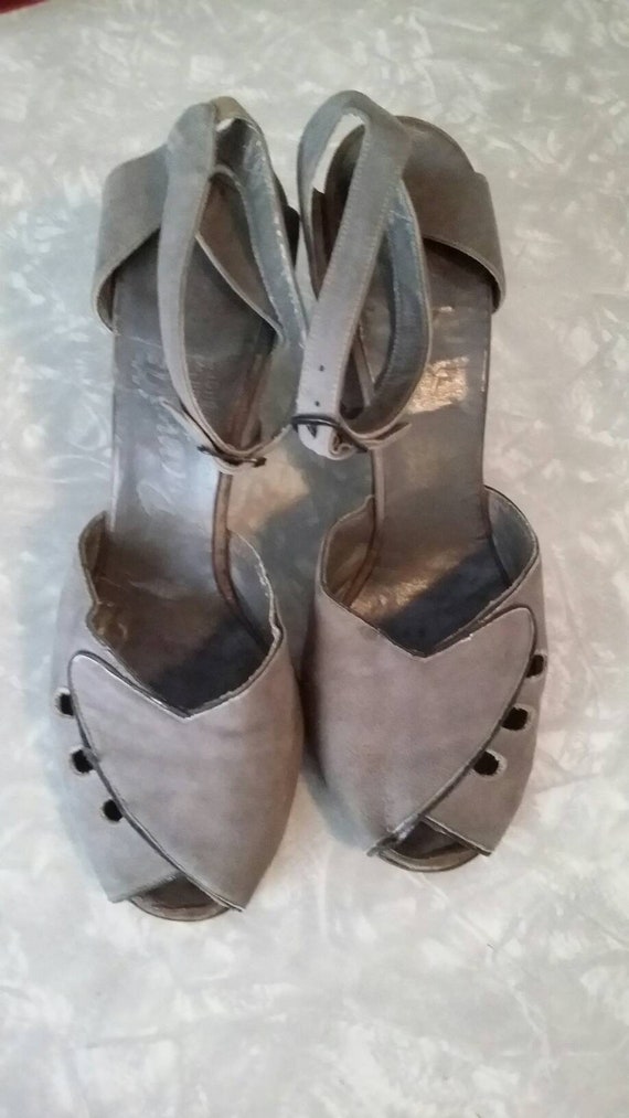 1940s Ankle WrapPeep Toe Pumps