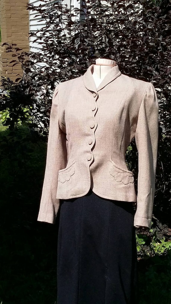 Pink and Black Speckled Wool 1940s Blazer Suit J