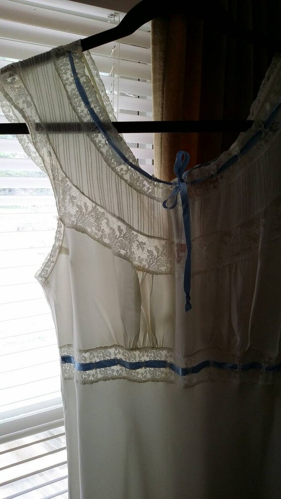Bias Cut White Bridal Night Gown