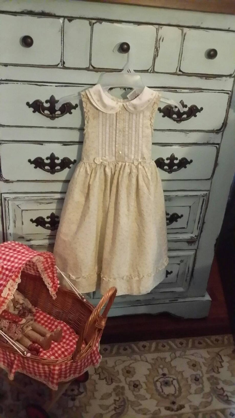 Lovely Little Laura Ashley Dress Size 5