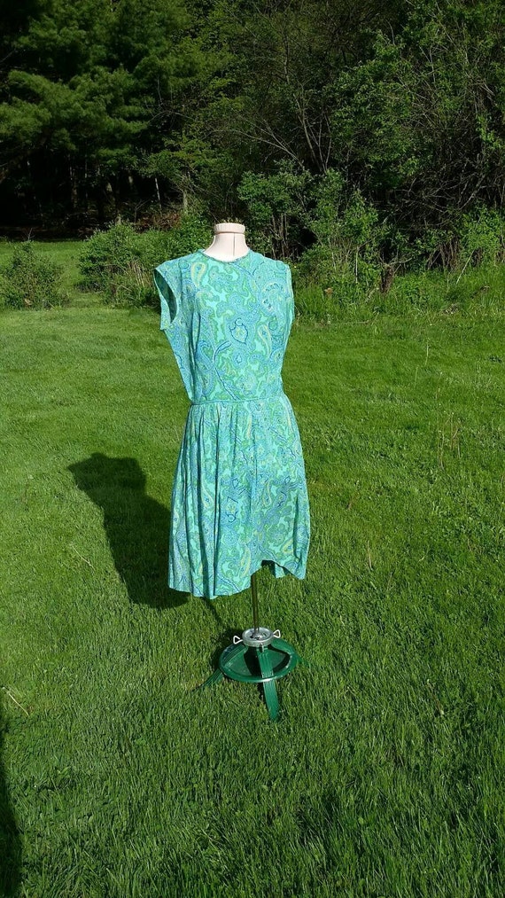 Blue Green Paisley Fit and Flare Day Dress - image 2