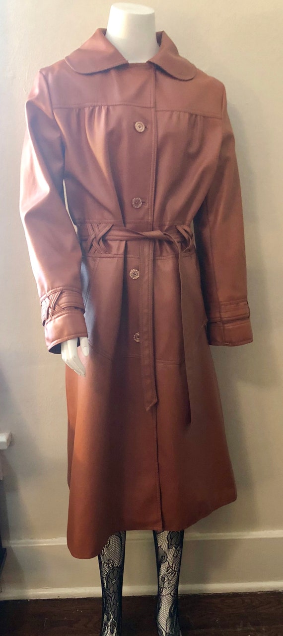 Medium to Medium/Large Vintage Vinyl Long Coat