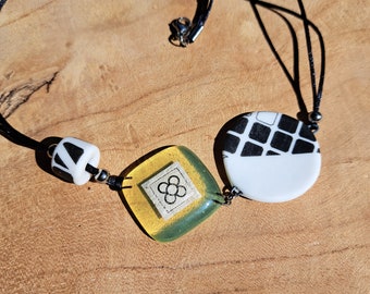 Glass and porcelain necklace Barcelona inspiration 2