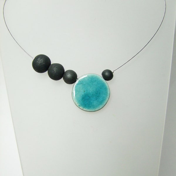 Collier céramique raku bleu craquelé