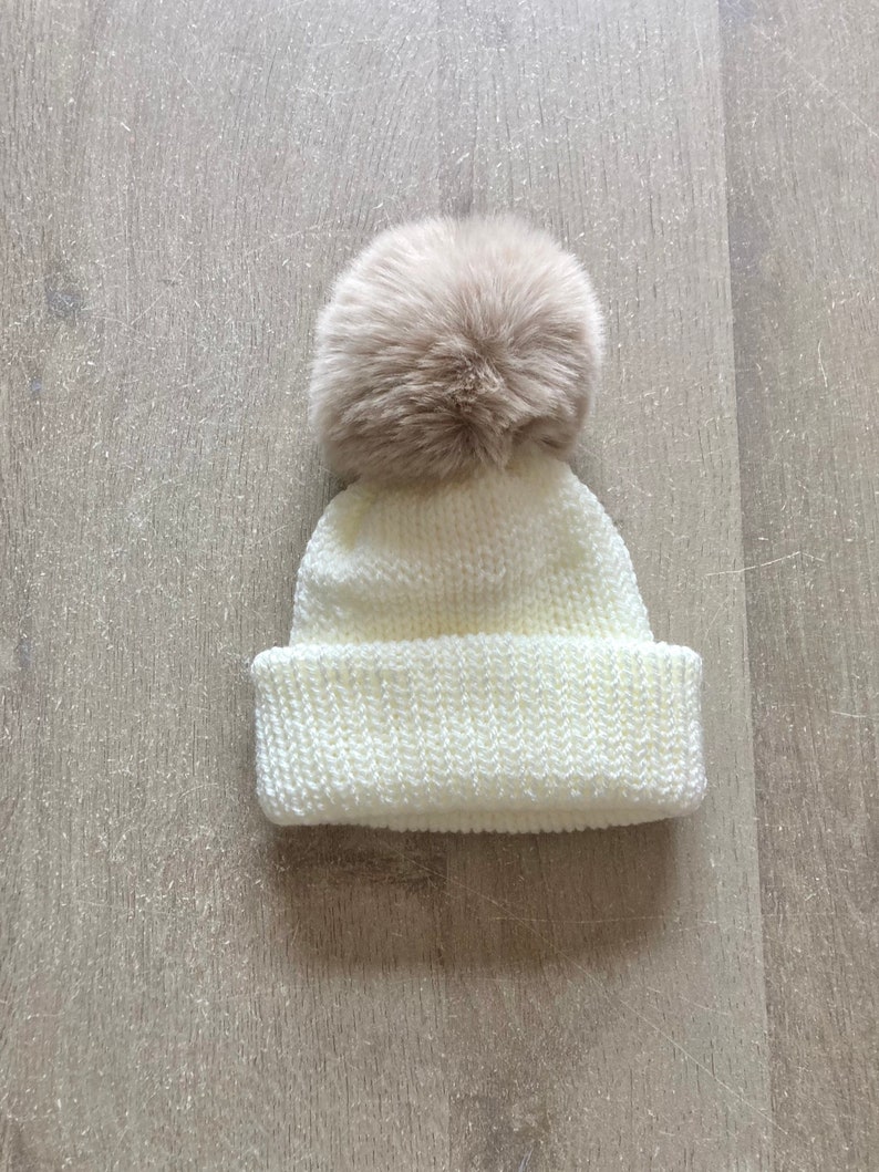 Faux fur pompom hat and baby slippers set image 2