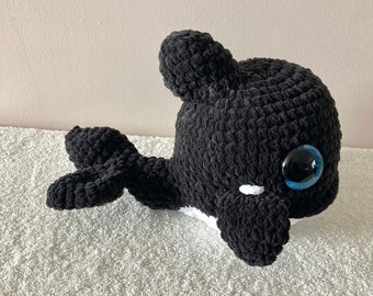 Peluche orque et son bébé  crochetée à la main