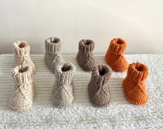 Chaussons bébé 0/3 mois au tricot 
