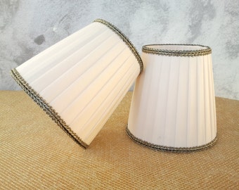 Pleated Chandelier Lampshades – Handmade in Italy