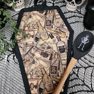 Potions coffin shaped pot holder