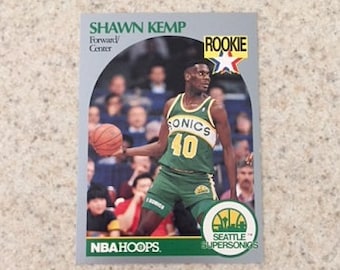 Shawn Kemp NBA Basketball Rookie Sammelkarte - Neuwertig - True Rookie RC Seattle Supersonics von 1990 Hoops - Vintage Antik