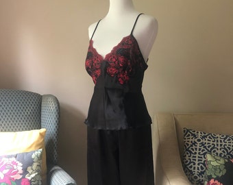 small / vintage / satin / black & red pajama set / Je Jadore / loungewear / PJs.