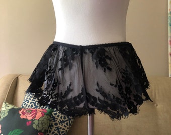 medium / vintage / nylon polyester / sheer booty short / no tags / black / very sexy ruffle.