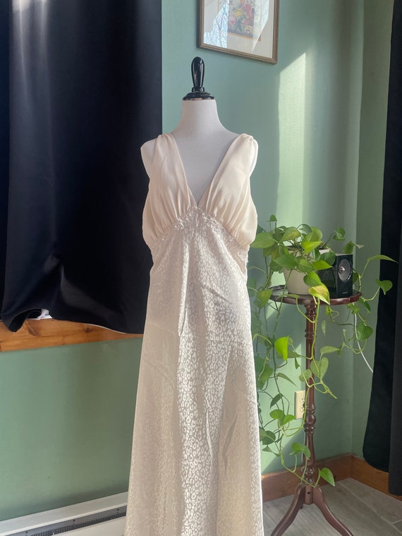 large / vintage 90’s / nightgown / jones New York 
