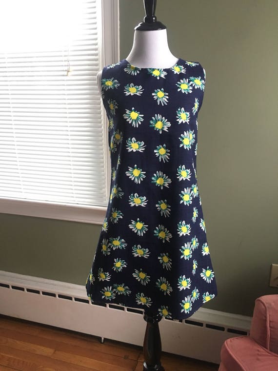 small / 70's / vintage / daisy floral / handmade /