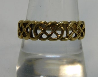 Unisex gold ring 9ct gold