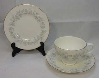 1 Lawleys Trio&#39;s tea set, Tea cup, saucer, side plate