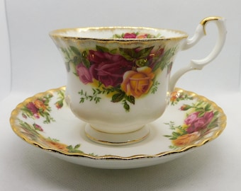 Royal Albert, Old Country Roses, Cup and Saucer, Vintage Teacup, Cabinet Cup, Afternoon Tea, Tea Party, Vintage Gift, Vintage Cup and Saucer